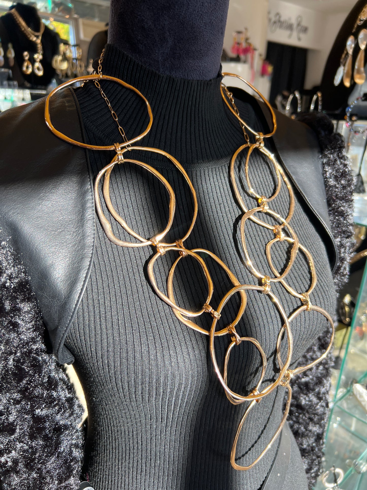 Lala Abstract necklace