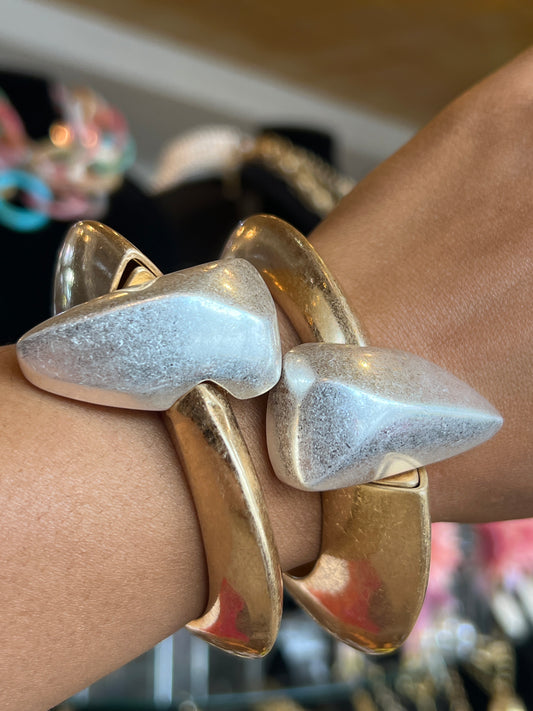 Commotion Cuff