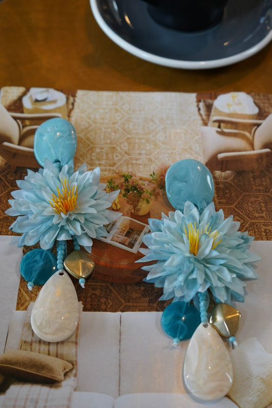 Dahlia Darling Earring