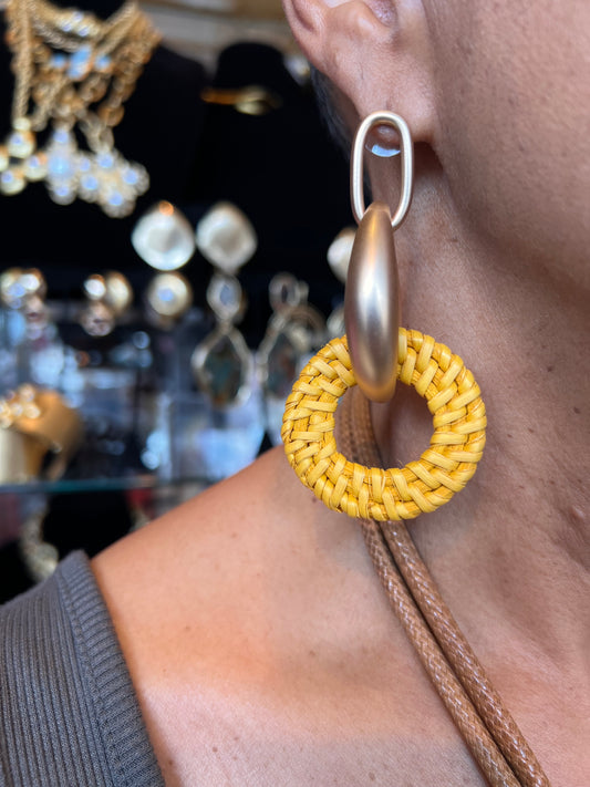 Sculpted Beauty Earring