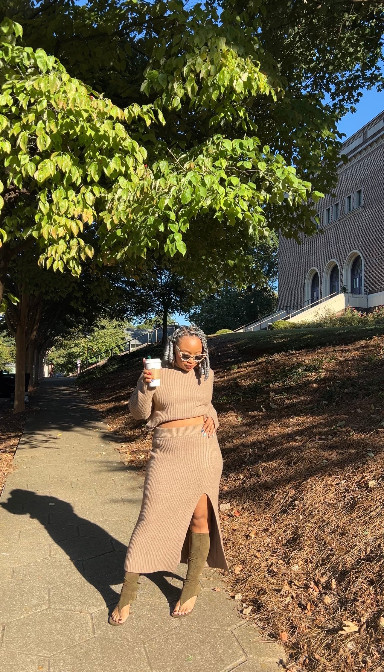 Nice to her knit set