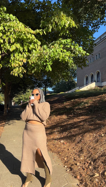 Nice to her knit set